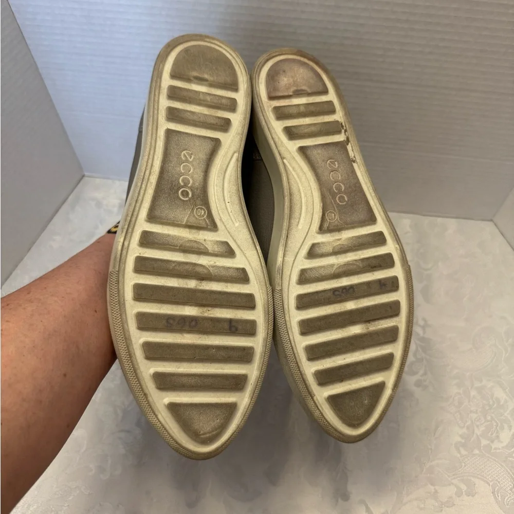 Ecco gillian tie